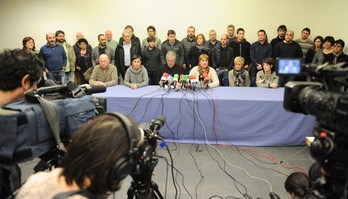 La comparecencia de agentes políticos y sindicales ha tenido lugar en la sede de LAB. (ARGAZKI PRESS)