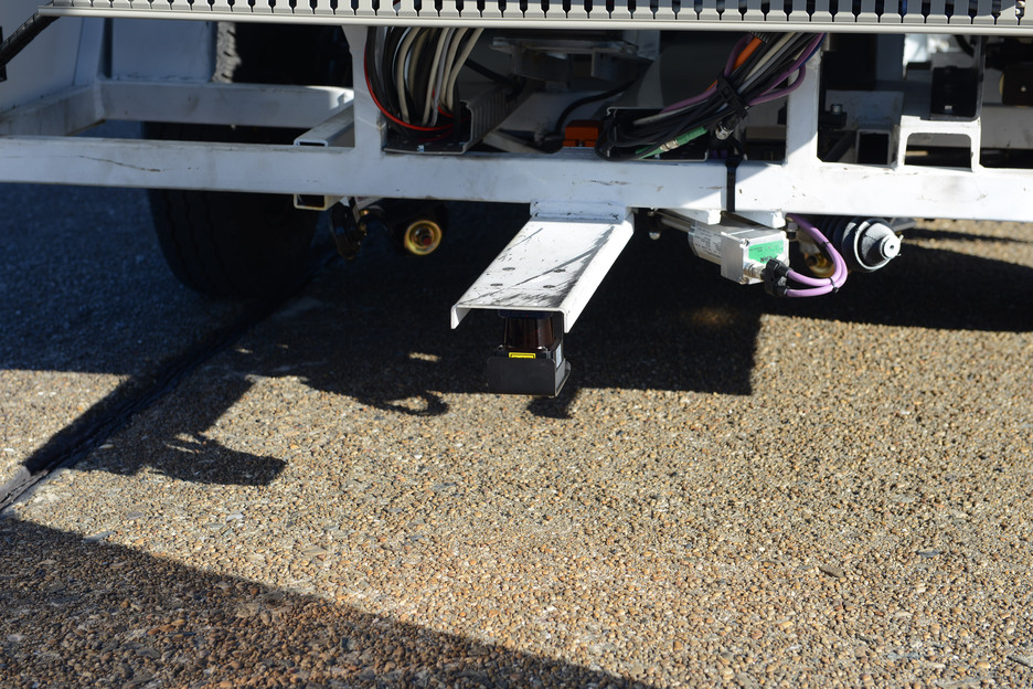 Les radars permettent de détecter les obstacles et de faire s'arrêter le véhicule. (Photo: Sylvain SENCRISTO)