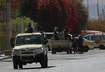 Soldados por las calles de Saná. (Mohammed HUWAIS / AFP)