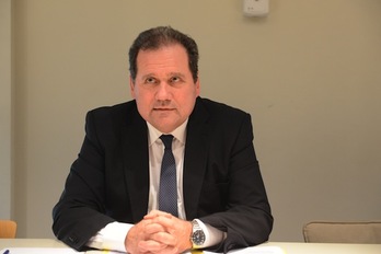 Max Brisson UMPko burua Baionako agerraldian. Argazkia Sylvain SENCRISTO.