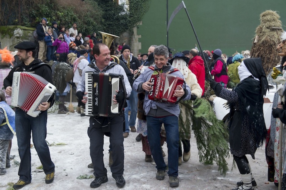 La música es un ingrediente que no puede faltar. (Iñigo URIZ / ARGAZKI PRESS)