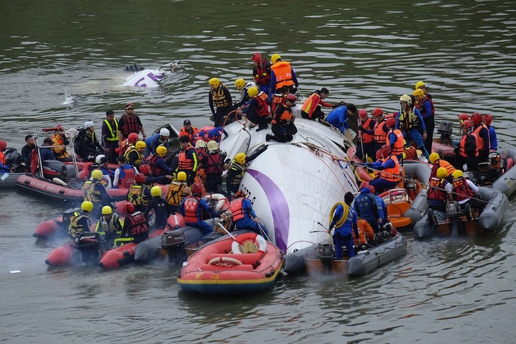 Imagen del rescate en Taipei. (Sam YEH / AFP)