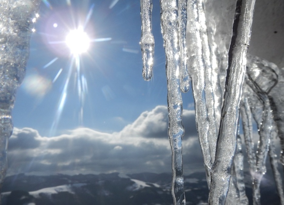 Tenperatura baxuek estalakikak sortu dituzte Maldaerrekako zonaldean. (Jagoba MANTEROLA/ARGAZKI PRESS)