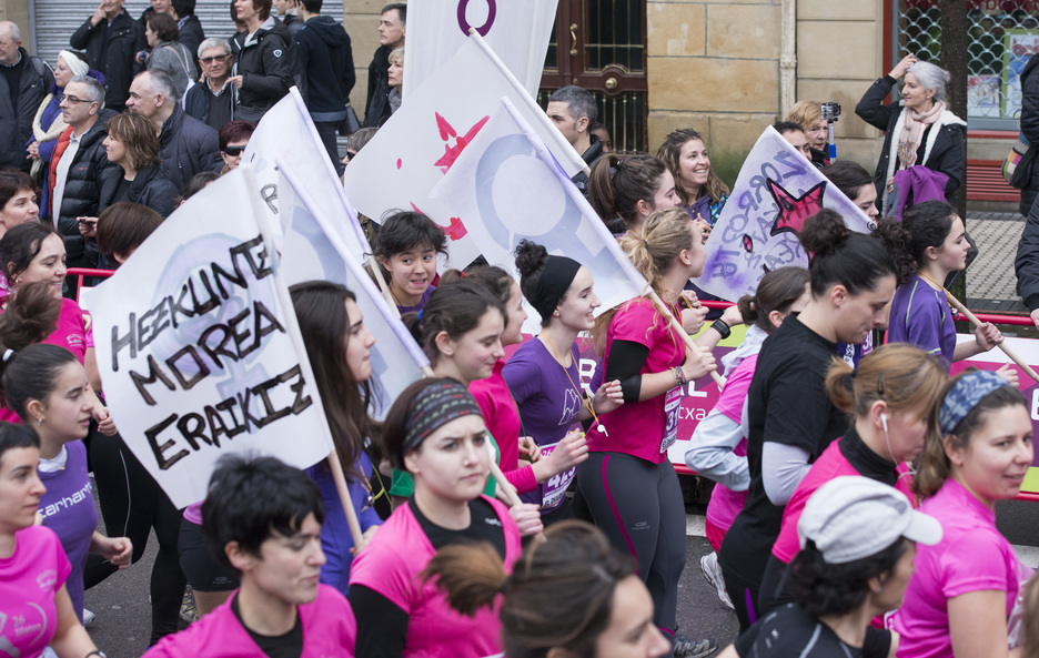 Aldarrikapenak ere izan dira lasterketan zehar. (Gorka RUBIO / ARGAZKI PRESS)