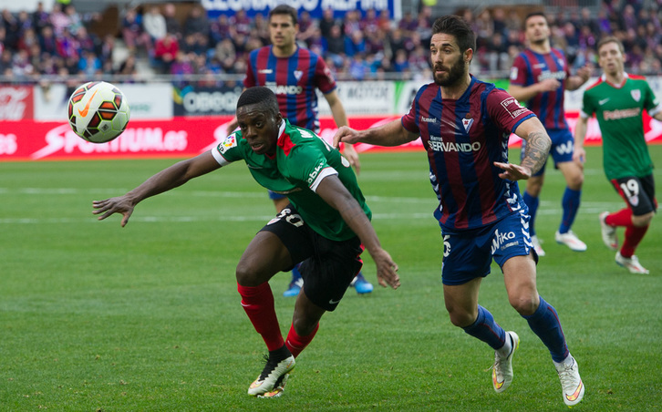 Aldaketa ugari egin ditu Athleticek hamaikakoan. Iñaki Williams hasieratik aritu da. (Raul BOGAJO / ARGAZKI PRESS)