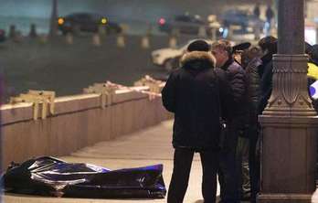 Boris Nemtsov fue tiroteado en un puente cercano al Kremlin. (AFP)