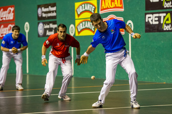 Urrutikoetxeak eta Beroizek irabazi dute Astelenan. (Juanan RUIZ / ARGAZKI PRESS)