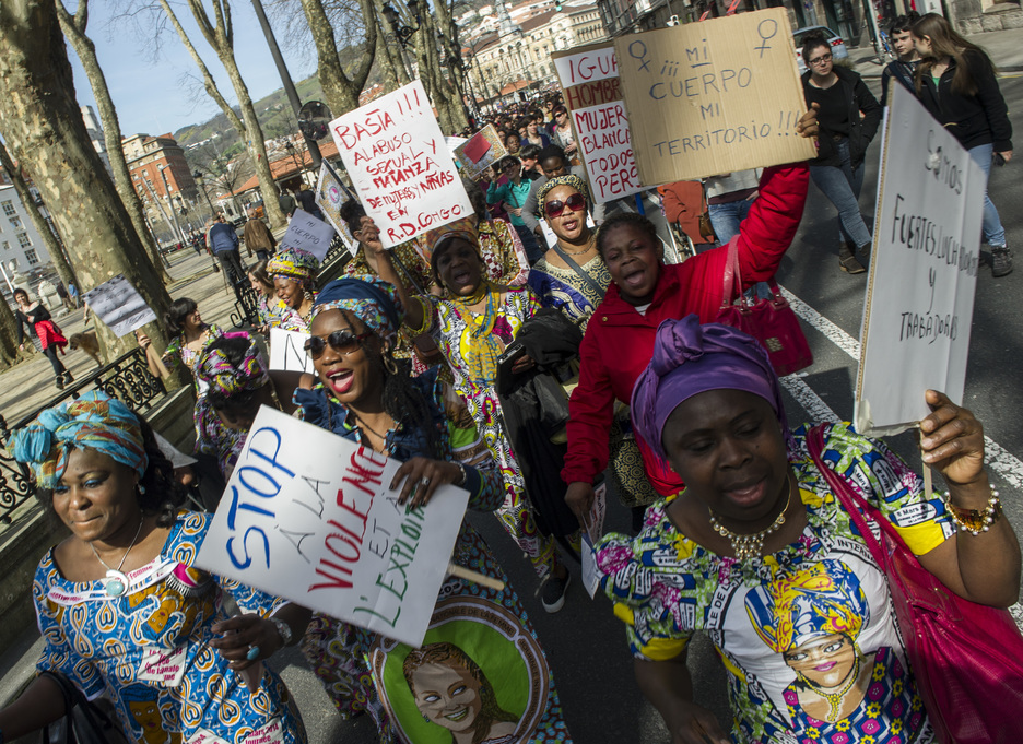 Jatorri ezberdineko emakumeak batu dira mobilizaziora. (Monika DEL VALLE / ARGAZKI PRESS)