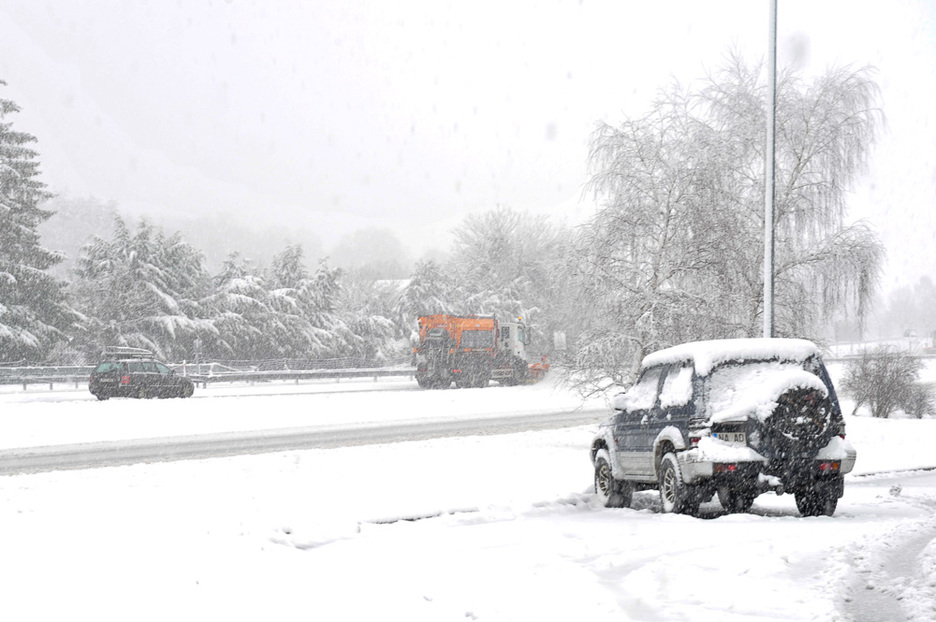 A15 autobidean ez aurrera ez atzera geratu dira goizean.