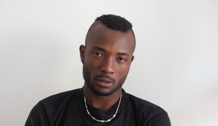 Renaud Nyame «Belleti», en un fotograma del vídeo en el que denuncia el chantaje de la Guardia Civil.