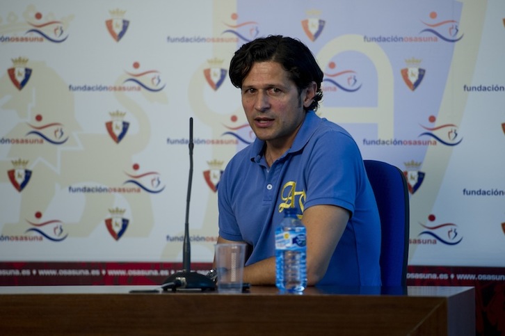 Petar Vasiljevic, en una rueda de prensa el pasado verano. (Iñigo URIZ / ARGAZKI PRESS)