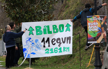 Les dernières affiches ont été installées hier (© Bob EDME)