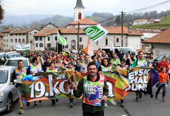 Korrikak Baigorri zeharkatu du, Bilbora bidean. © Bob EDME