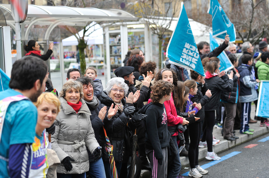 Gure Esku Dago dinamikaren aldeko pankartak. (Idoia ZABALETA / ARGAZKI PRESS) Gure Esku Dago dinamikaren aldeko pankartak. (Idoia ZABALETA / ARGAZKI PRESS)