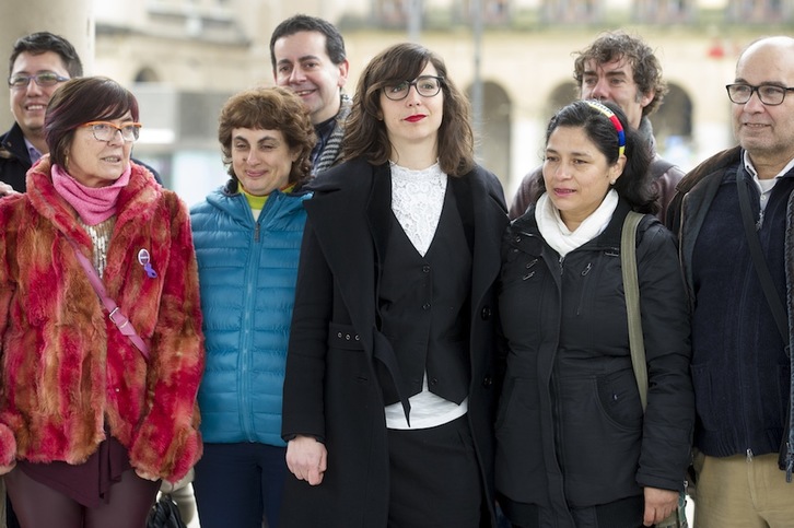 Laura Pérez, junto al resto de su candidatura, en la presentación realizada en Iruñea. (Iñigo URIZ / ARGAZKI PRESS)