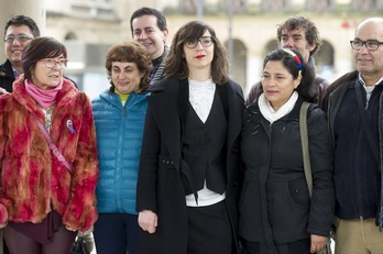 Laura Pérez, junto al resto de su candidatura, en la presentación realizada en Iruñea. (Iñigo URIZ / ARGAZKI PRESS)