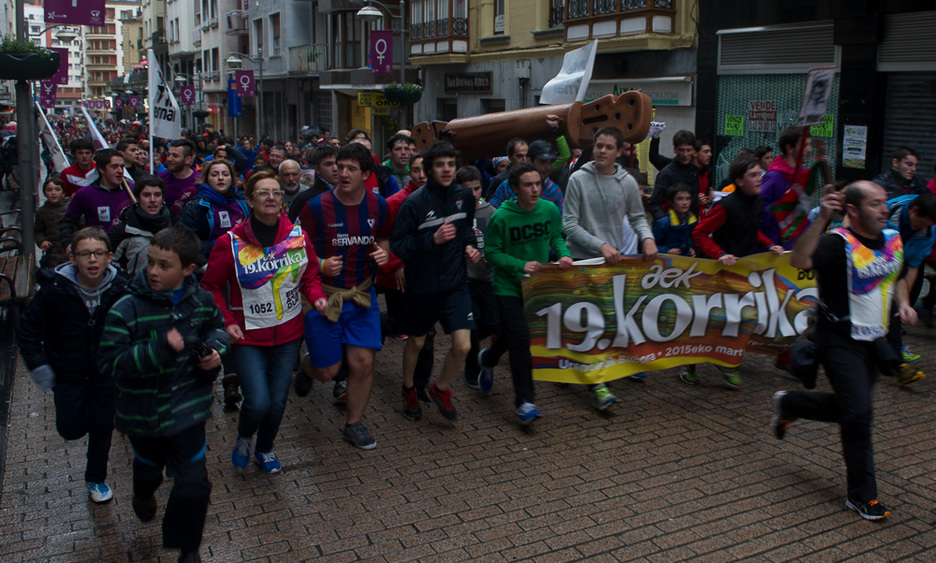 Armagin ugari Korrikaren atzetik. (Raul BOGAJO / ARGAZKI PRESS)