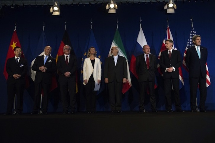 Comparecencia de las partes implicadas para anunciar lo acordado en Lausana. (Brendan SMIALOWSKI/AFP PHOTO)