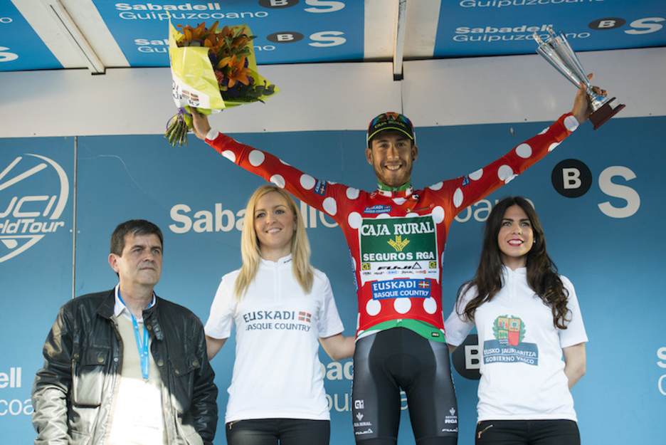 Omar Fraile mendiko txapeldun, lan bikaina egin du Caja Ruralek. Omar Fraile mendiko txapeldun, lan bikaina egin du Caja Ruralek.