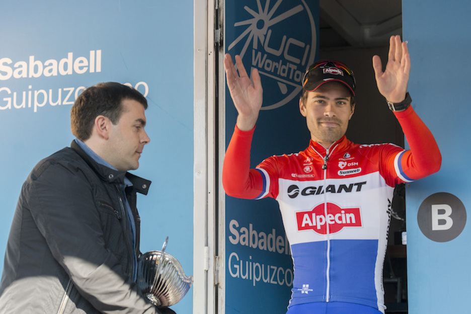 Tom Dumoulin, askok esperoko ez zuena, gaur garaile. Tom Dumoulin, askok esperoko ez zuena, gaur garaile.