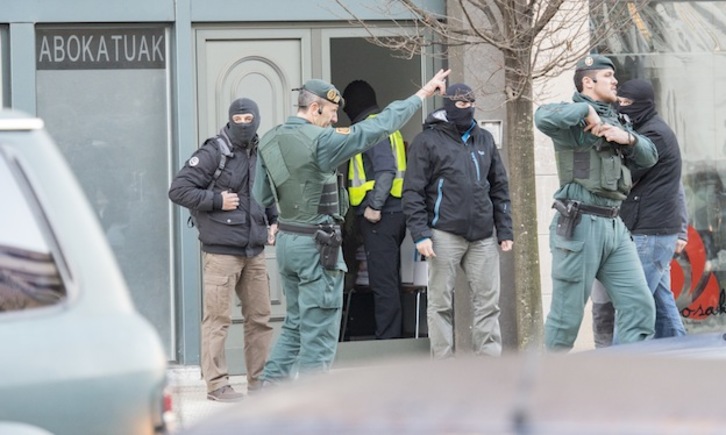Imagen del operativo de la Guardia Civil el pasado enero. (Gorka RUBIO / ARGAZKI PRESS)