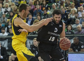 Un lance del encuentro. (Monika DEL VALLE/ARGAZKI PRESS)