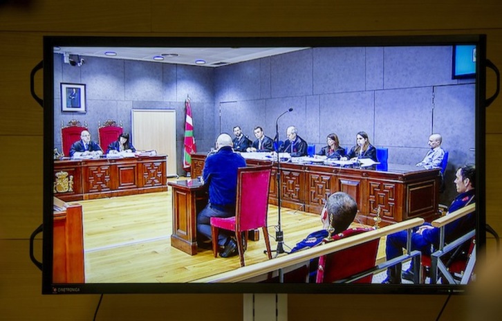 Imagen de la sesión celebrada el lunes. Marisol RAMÍREZ / ARGAZKI PRESS)