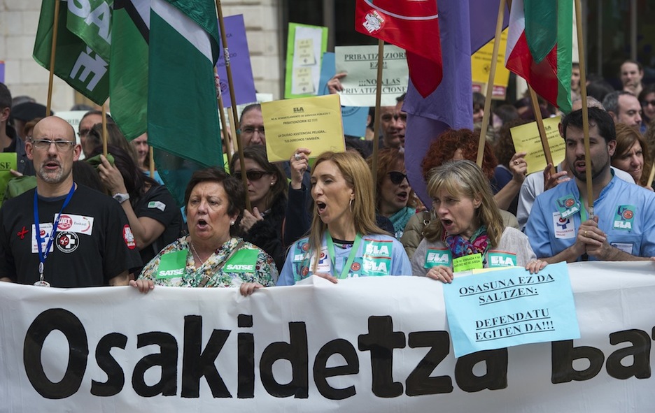 Osasuna salgai ez dagoela aldarrikatu dute Gasteizen. (Juanan RUIZ / ARGAZKI PRESS)