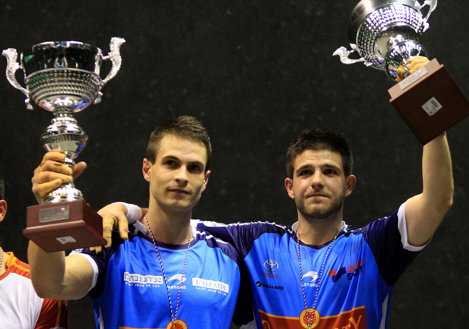 Peio Larralde et Bixintxo Bilbao ont remporté la finale du championnat de France main nue élite pro par équipes - © Bob Edme