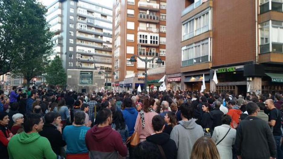Santutxuko manifestazioa, kondenaren aurka. (@Burdinharresia)