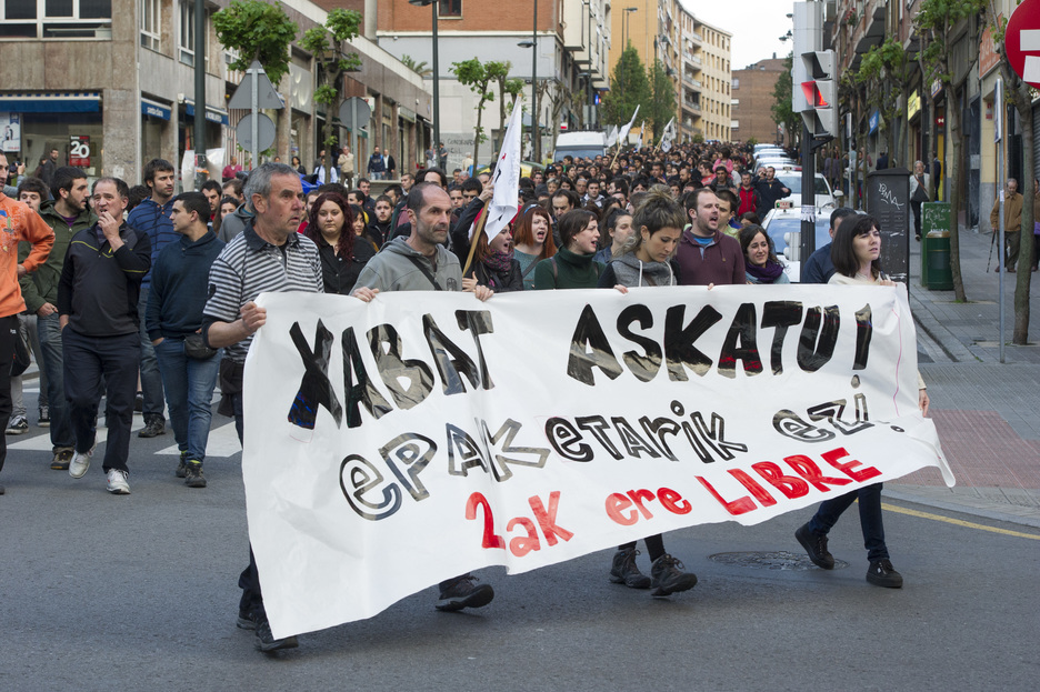 Xabat Moranen auzoan, Santutxun, manifestazioa egin dute. (Monika DEL VALLE/ARGAZKI PRESS)