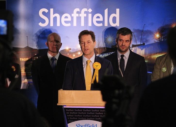 Nick Clegg ha reconocido los malos resultados de su partido. (Lindsey PARNABY / AFP)