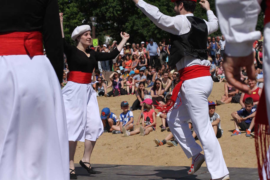 Herri Urratsen ikusitako dantza emanaldiak.