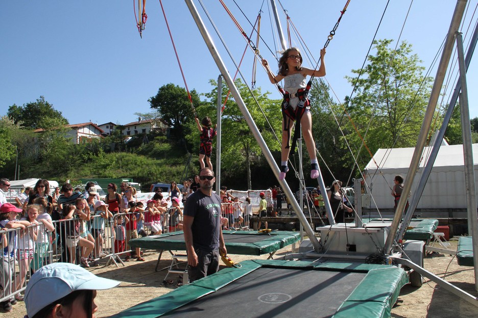 Les enfants sont rois à Herri Urrats, avec des jeux et des espaces de mieux en mieux adaptés à leurs besoins. © Aurore LUCAS