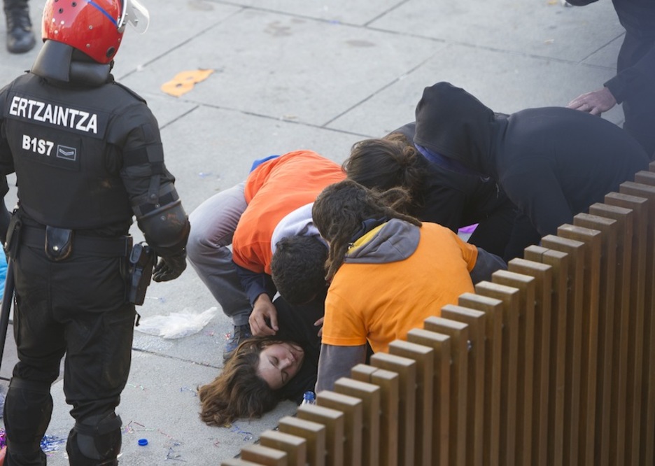 Konortea galdu du herri harresitik atera duten pertosna batek. (Raul BOGAJO/ARGAZKI PRESS) Konortea galdu du herri harresitik atera duten pertosna batek. (Raul BOGAJO/ARGAZKI PRESS)