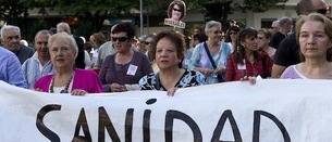 Imagen de archivo de una protesta contra los recortes en sanidad. (Idoia ZABALETA/ARGAZKI PRESS)
