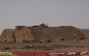 Posición artillera del EI en las afueras de Palmira. (AFP)