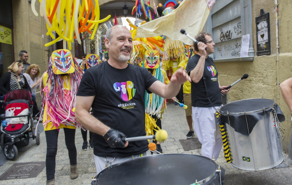 Danbor festa egin dute arratsaldean (Gorka RUBIO / ARGAZKI PRESS) Danbor festa egin dute arratsaldean (Gorka RUBIO / ARGAZKI PRESS)