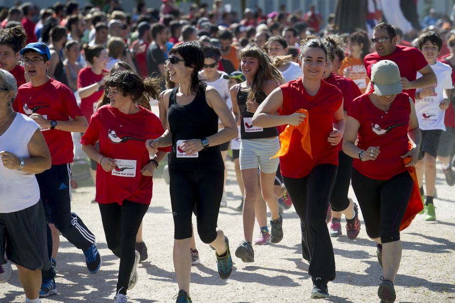 Jendetza batu da Berriozarren. (Iñigo URIZ / ARGAZKI PRESS)