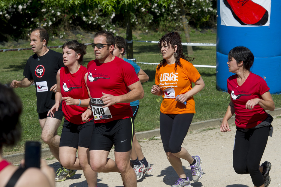 Aldarrikapena soinean korrika. (Iñigo URIZ / ARGAZKI PRESS)