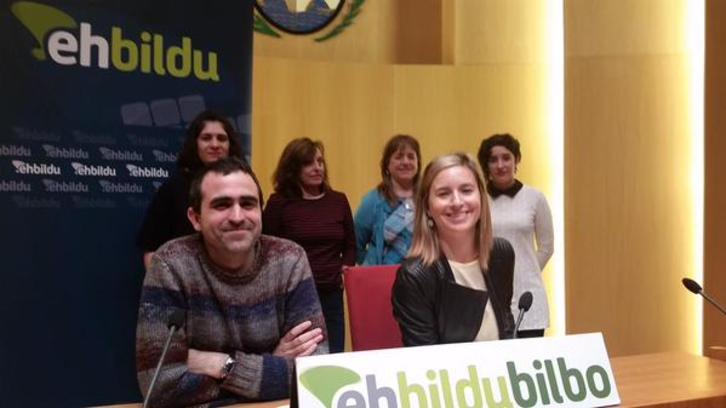 Landabidea e Ibaibarriaga, durante la comparecencia de esta mañana. (EHBILDUBILBO)