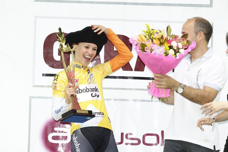 Niewiadoma celebra el triunfo. (ARGAZKI PRESS)