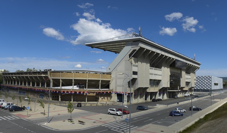 Estadio de El Sadar, cedido al Gobierno para 30 años. (Jagoba MANTEROLA / ARGAZKI PRESS)