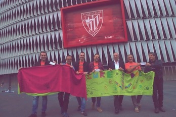 San Mames betetzeko deia egin du Gure Esku Dagok. (Luis JAUREGIALTZO/ARGAZKI PRESS)