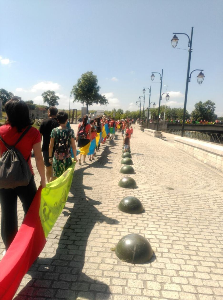 Errobiko zubiak jendez lepo. (Arantxa MANTEROLA)