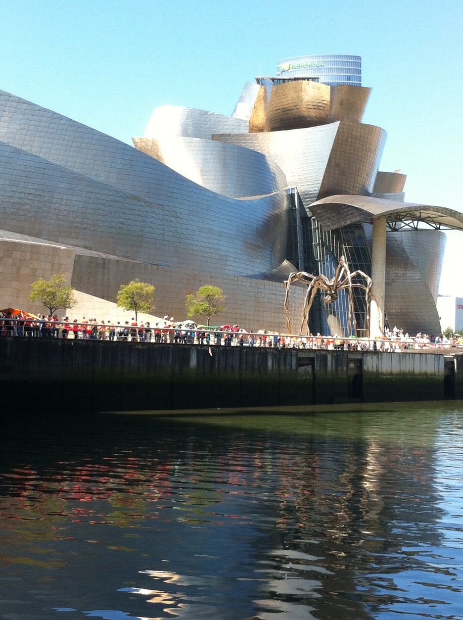 Oihal jatea Guggenheim museoan. (Alazne BASAÑEZ)