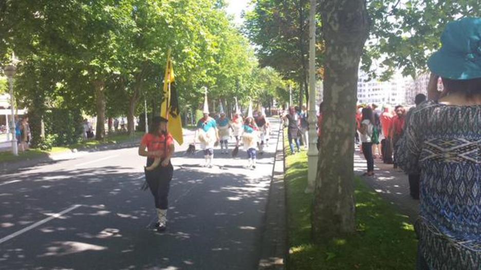 Giroa berotzen oihal kate abiatu aurretik. (@GureEskuDagoDonostia)