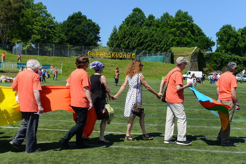 Oihal katea Belaskainera iristen. (Isabelle Miquelestorena) 