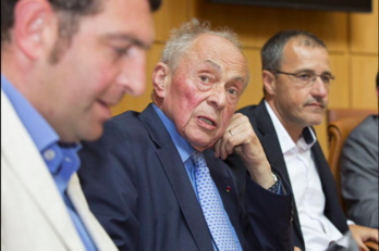 Michel Rocard a pris part à la conférence-débat sur "La voie corse du XXIe siècle" organisée à l'Assemblée de Corse, le 15 juin.