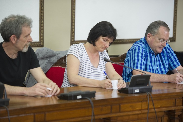 Olasagasti, con camiseta negra, el día de la investidura. (Andoni CANELLADA / ARGAZKI PRESS)